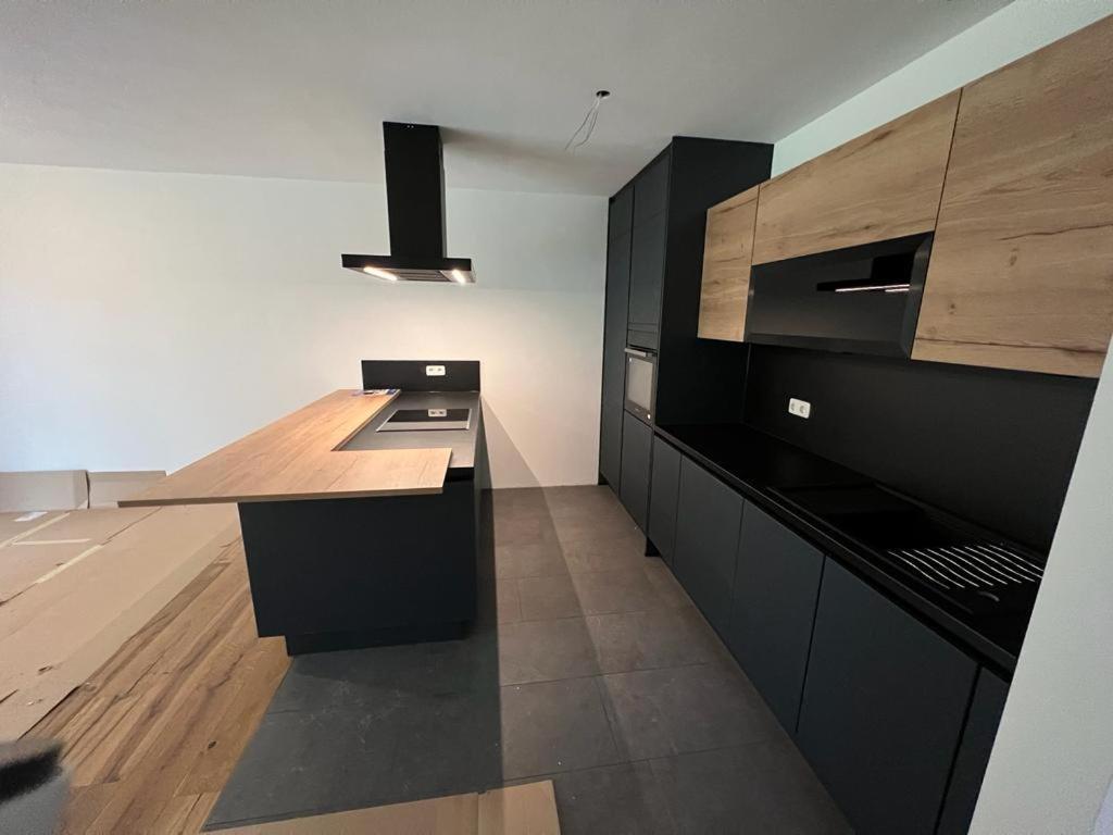Pr Apartment Lenzing エクステリア 写真
