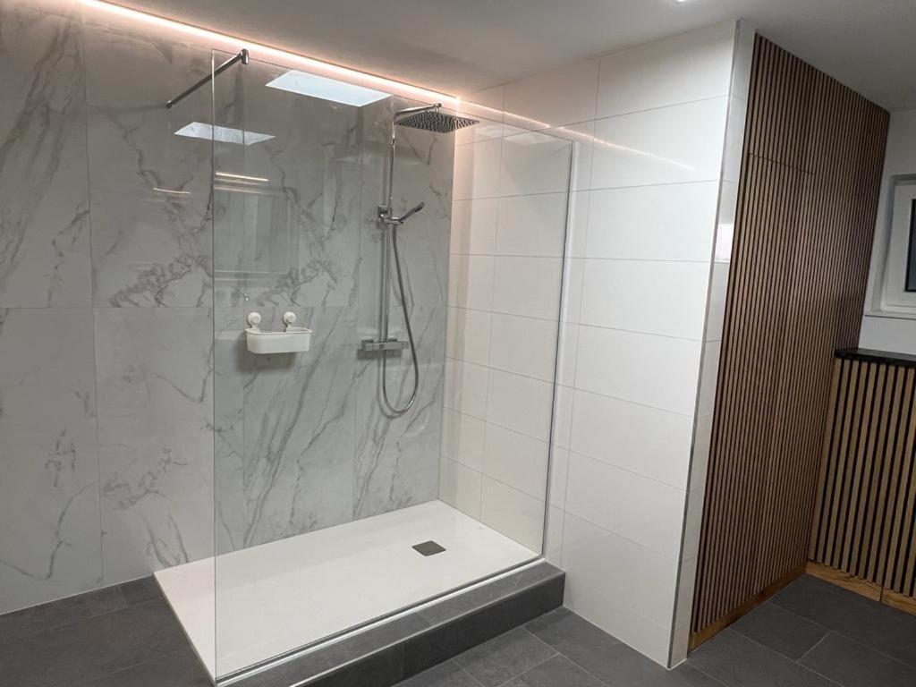 Pr Apartment Lenzing エクステリア 写真